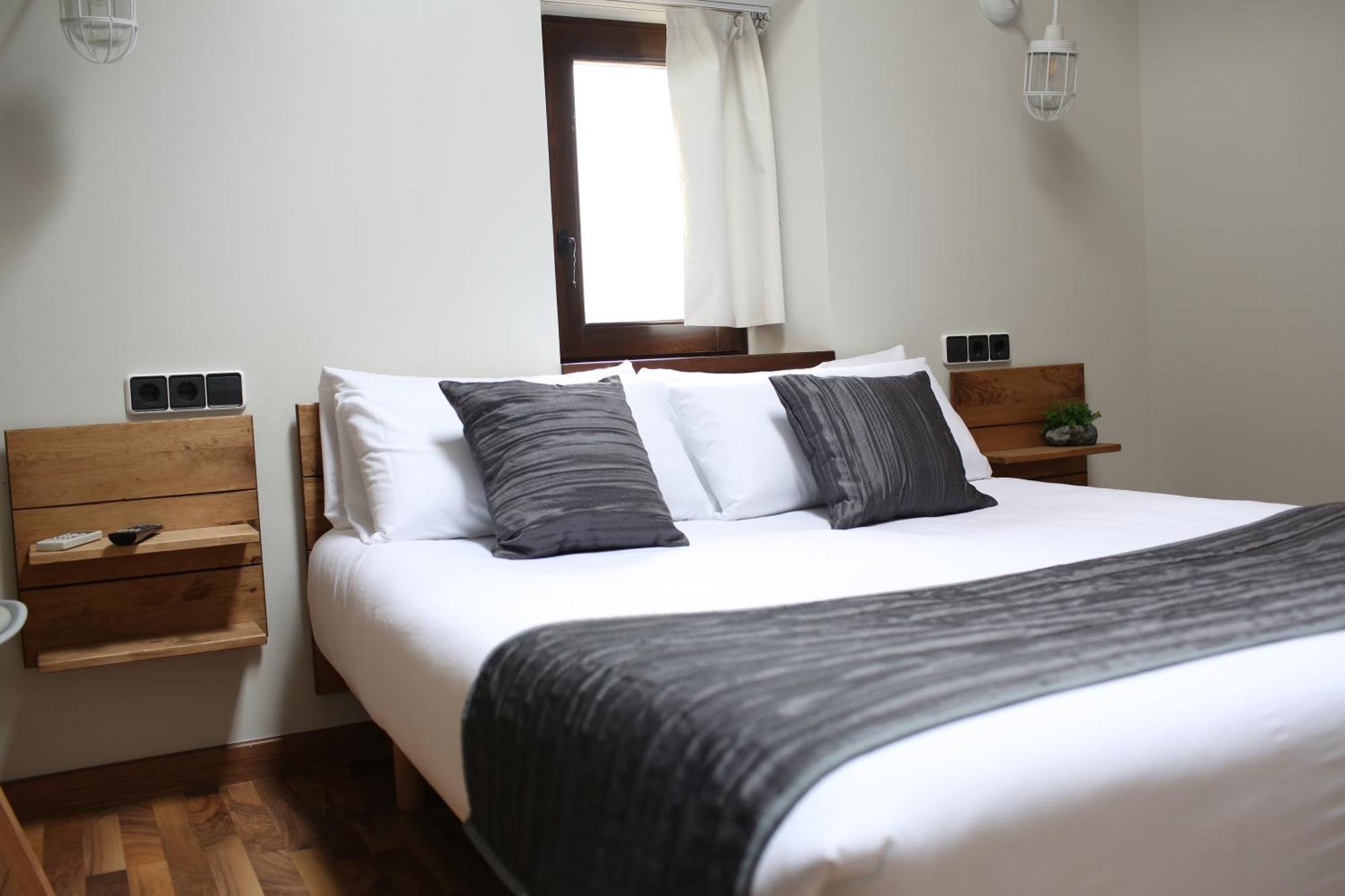 Priorat Boutique Hotel Llorenc del Penedes Exterior photo