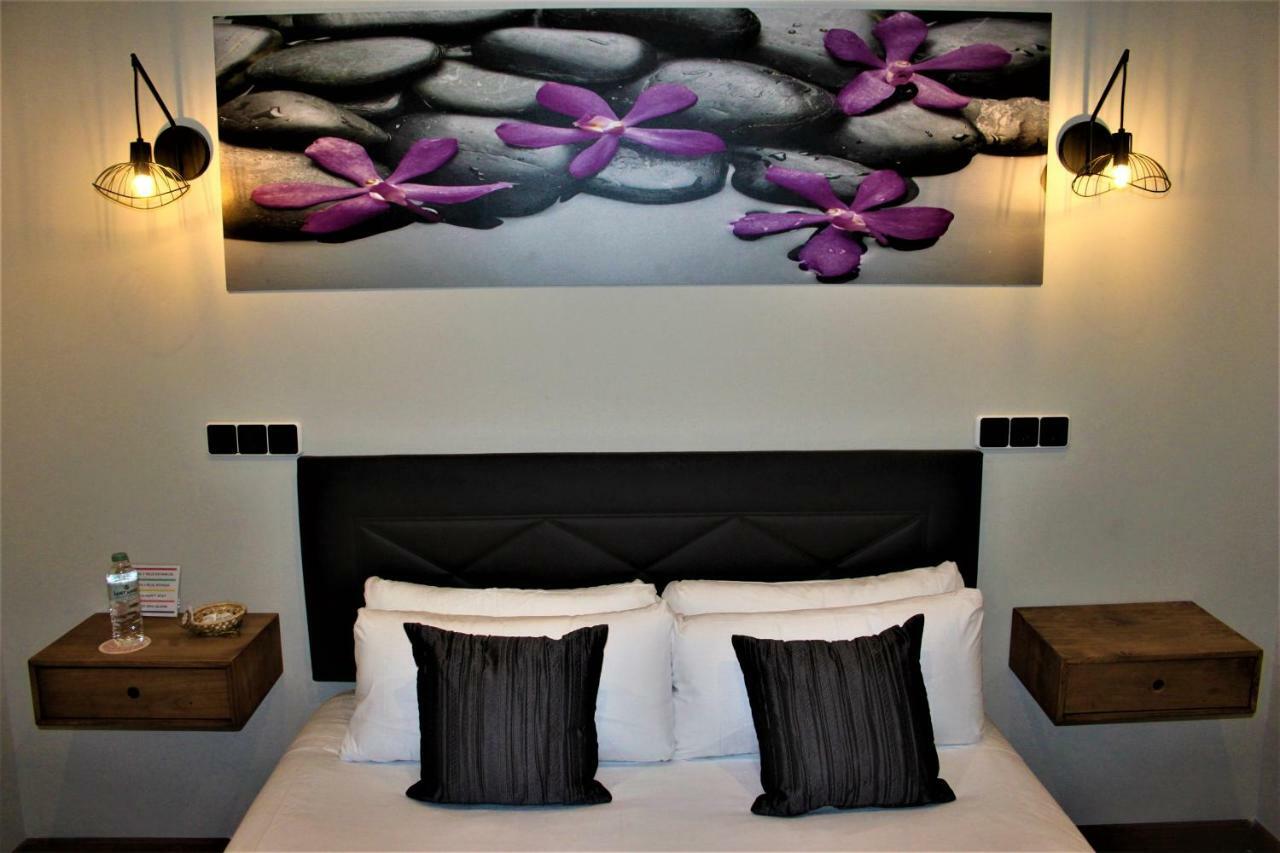 Priorat Boutique Hotel Llorenc del Penedes Exterior photo